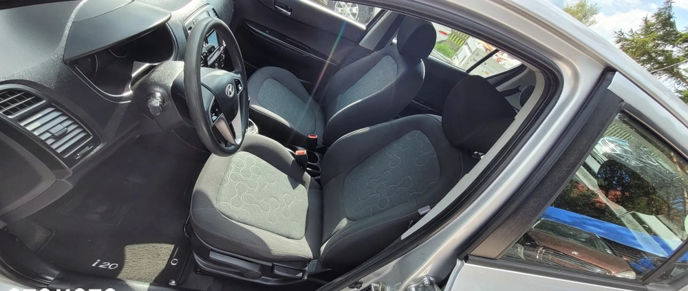 Hyundai i20 cena 9700 przebieg: 137000, rok produkcji 2010 z Kielce małe 191